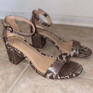 *NEW* Snakeskin Chunky Heel 🐍👡